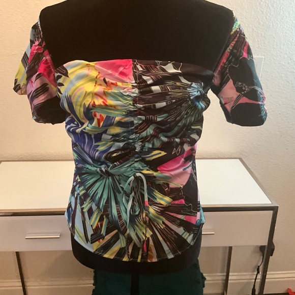 NWT BEBE SEXY STRAPLESS TROPICAL SATIN TOP  w/ DROP SLEEVES😍😍😍😍😍😍 - Picture 7 of 14